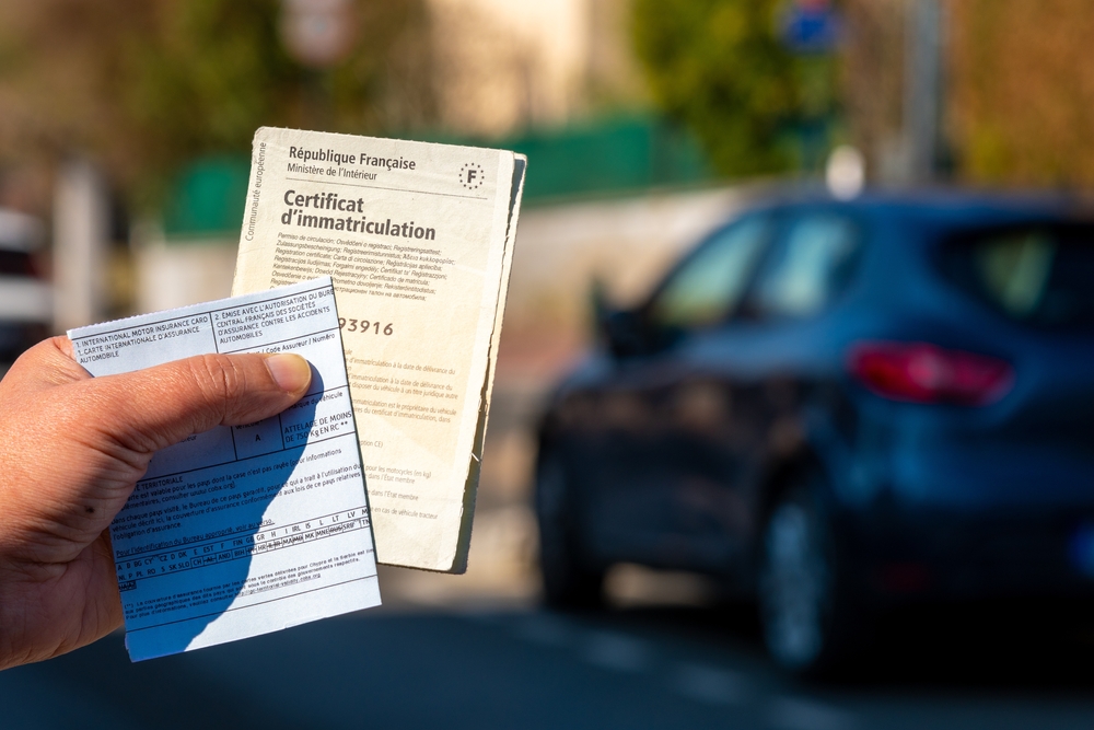 Le Certificat d’immatriculation, la carte d’identité de votre véhicule