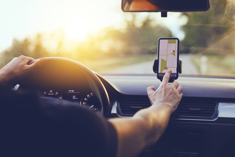 Les Règles pour utiliser son Smartphone comme GPS au volant